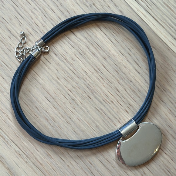 Beautiful Silver Pendant & Rope Chain - Picture 4 of 5